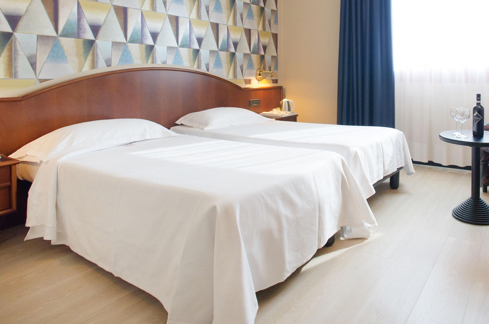 Abacus Hotel Sesto San Giovanni Luaran gambar