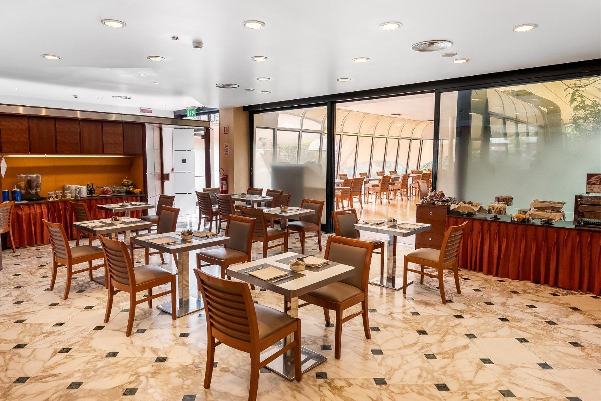 Abacus Hotel Sesto San Giovanni Luaran gambar