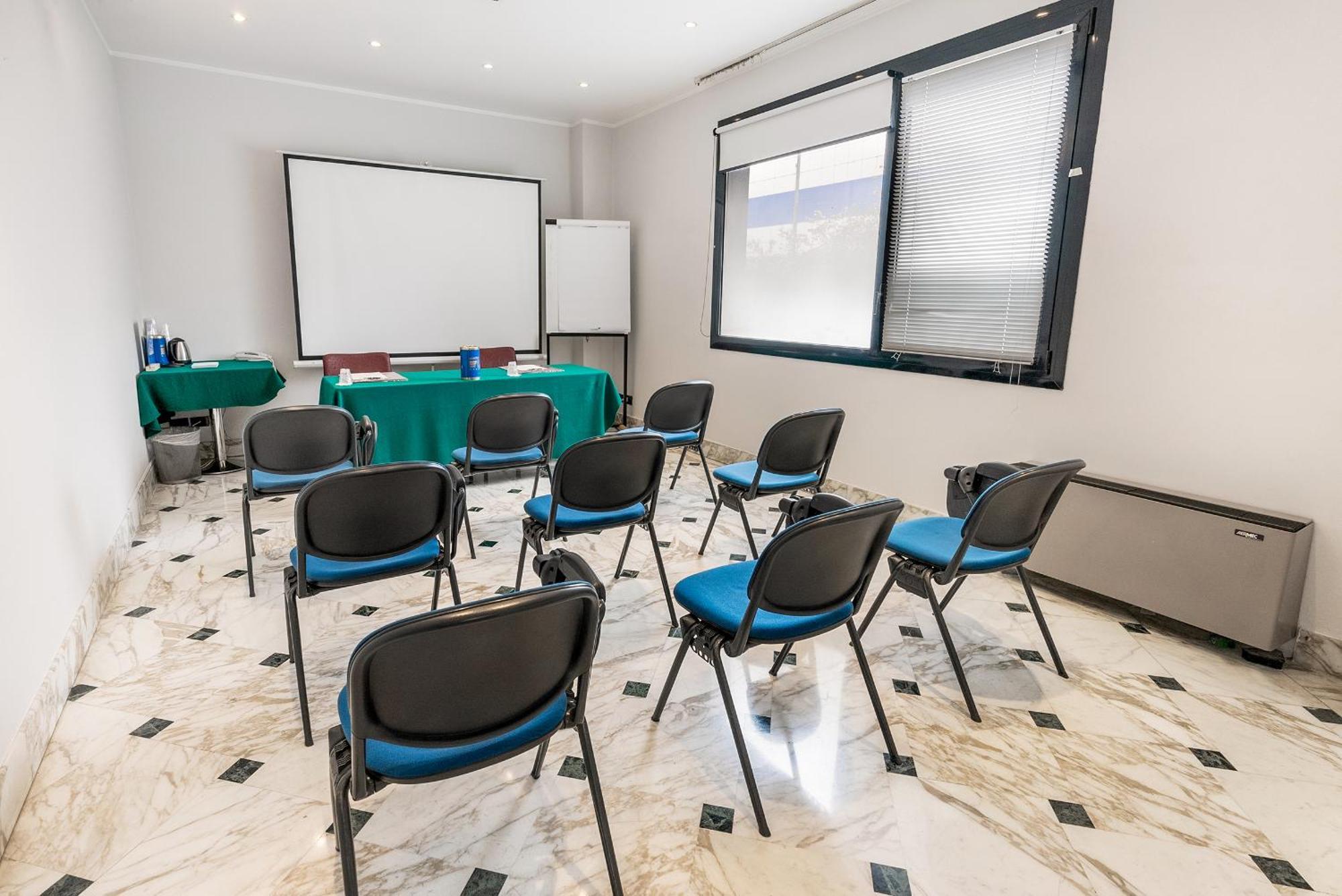Abacus Hotel Sesto San Giovanni Luaran gambar