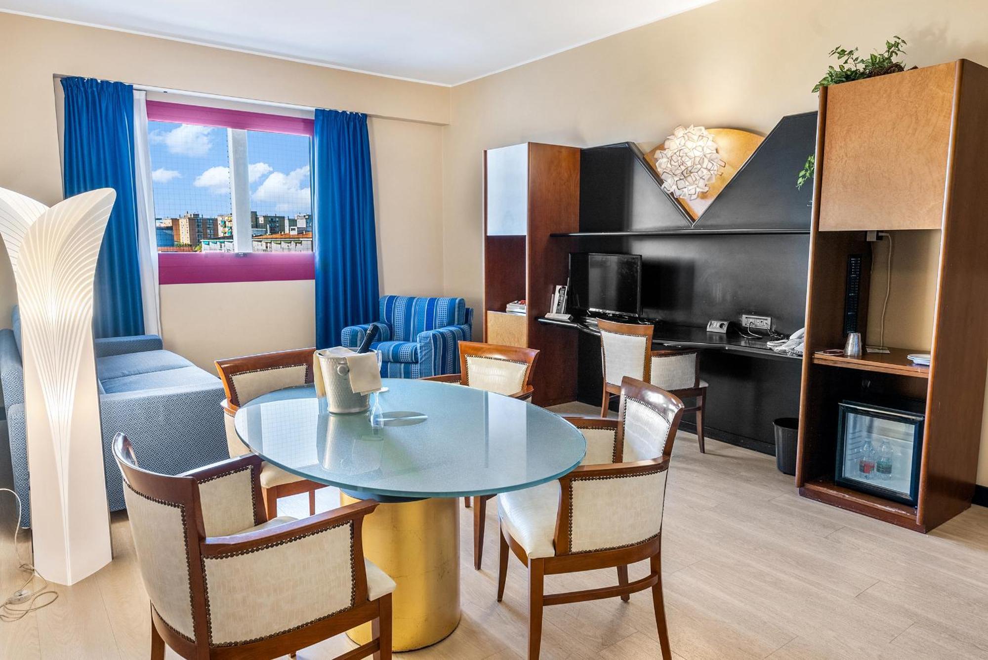 Abacus Hotel Sesto San Giovanni Luaran gambar